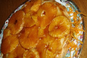 Tarta cu portocale in caramel de mandarine