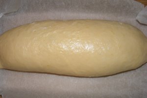 Rulada cu branza de vaci si stafide
