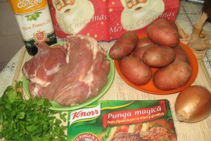 Friptura de porc in punga Knorr cu cartofi brutaresti
