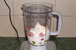 Milkshake de portocale si kiwi
