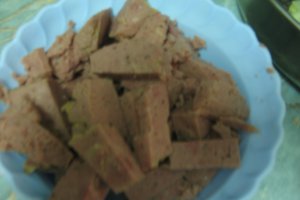 Paste cu carne presata