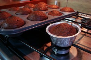 Mocha Muffins cu crusta de biscuiti