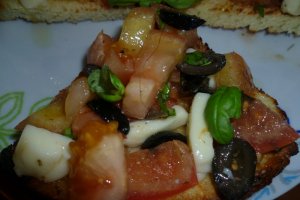 Bruschetta caprese