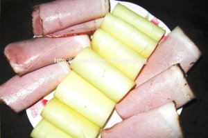 Gordon bleu cu cartofi la cuptor