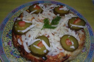 Omleta cu spaghete,pui si ciuperci