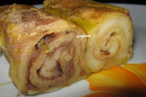 Clătite cu piure de castane şi topping de frişcă - la cuptor