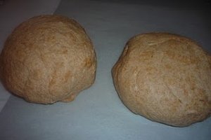 Paine de casa cu faina integrala si ulei de masline