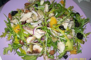 Salata de rucolla cu peste afumat