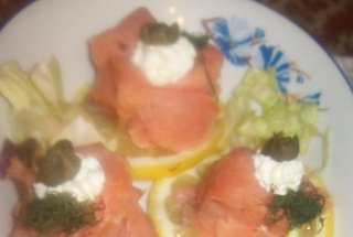 Aperitiv din somon(Trandafir)