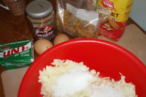 Budinca de mere cu crema de castane