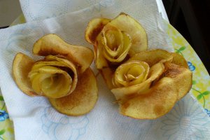 Cartofi prajiti ... O mancare banala facuta cu drag !!!