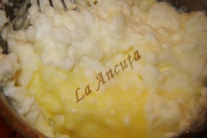 Tarta cu mac si vanilie