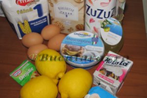 Turn de clatite cu crema limoncello