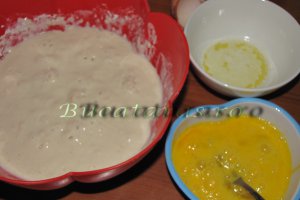 Turn de clatite cu crema limoncello