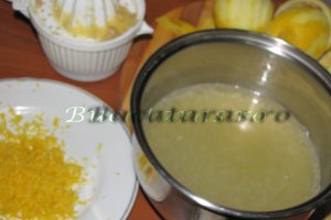 Turn de clatite cu crema limoncello