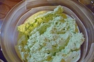 Desert cu biscuiti cremosi in ciocolata