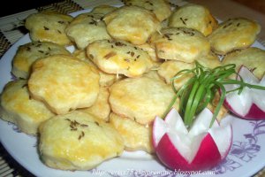 Biscuiti cu branza si cartofi