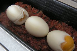 Rulada de carne tocata cu ou