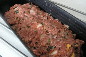 Rulada de carne tocata cu ou