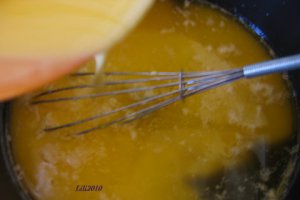 Tarta cu crema de portocale si bezea