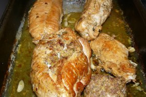 Rulouri din carne de curcan