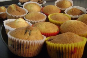Briose cu fructe de padure