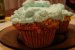 Briose cu mure si topping de crema de branza-2