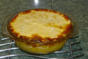 Mamaliga cu carnatzi si branza