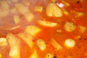 Tocanita de cartofi cu coasta de porc si ciuperci