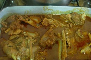 Carne de berbec cu varza acra la cuptor