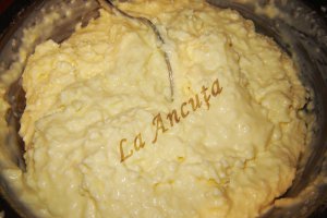 Negresa cu inima de cocos