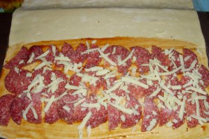 Baghete picante din foietaj