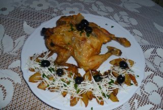Pui la cuptor cu cartofi aromatizati