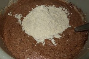 Tort 8 martie