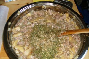 Placinta de carne cu ciuperci
