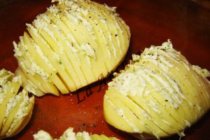 Cartofi Hasselback