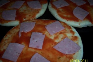 Pizza cu sunca