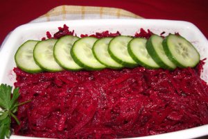Salata de sfecla rosie