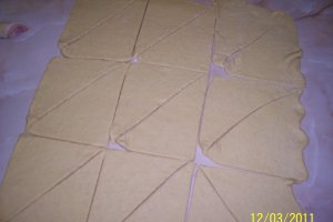 Cornuri umplute pentru micul dejun