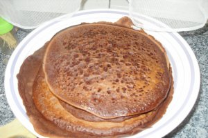 Clatite pufoase reteta cu cacao