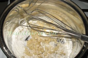 Reteta de ciulama delicioasa cu pipote si inimi de pui, preferata familiei