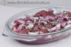 Spata de manzat cu tarhon
