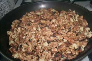 Biscotti cu nuci si ciocolata