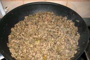 Placinta cu carne si ciuperci