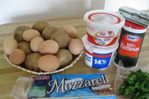 Cartofi frantuzesti (Cartofi gratinati)