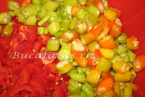 Salata de ardei bulgaresti