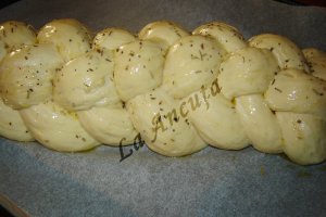 Paine impletita in sase