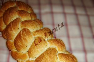 Paine impletita in sase