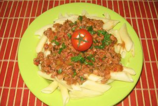 Penne rigate bologneze