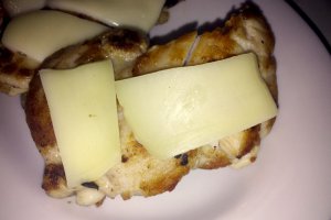 Friptura de pui cu cascaval